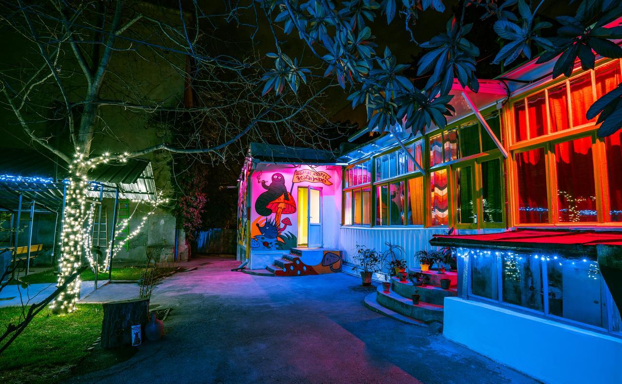 Zgarbi Hostel Tbiliszi Kültér fotó